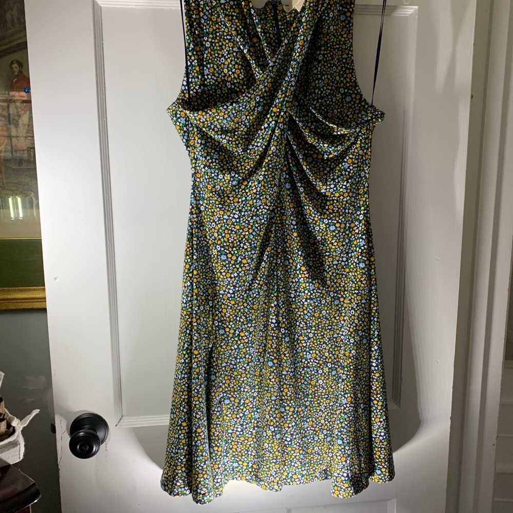 Spring/Summer DRESS - Picture 6 of 10